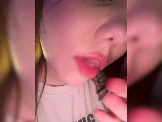 MYHOMORRIK webcam