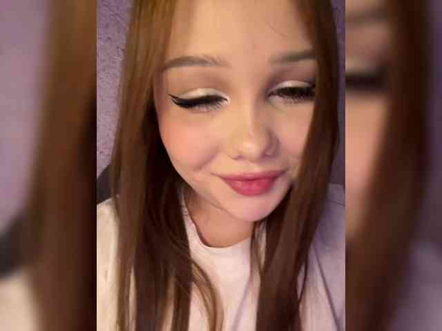MYHOMORRIK webcam