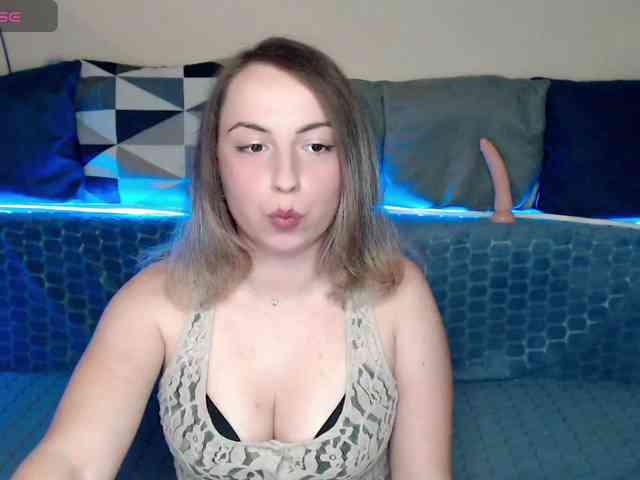 NelleVanile webcam