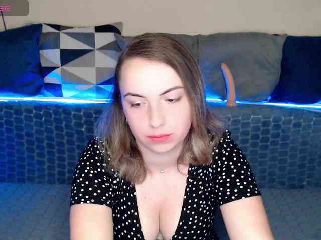 NelleVanile webcam