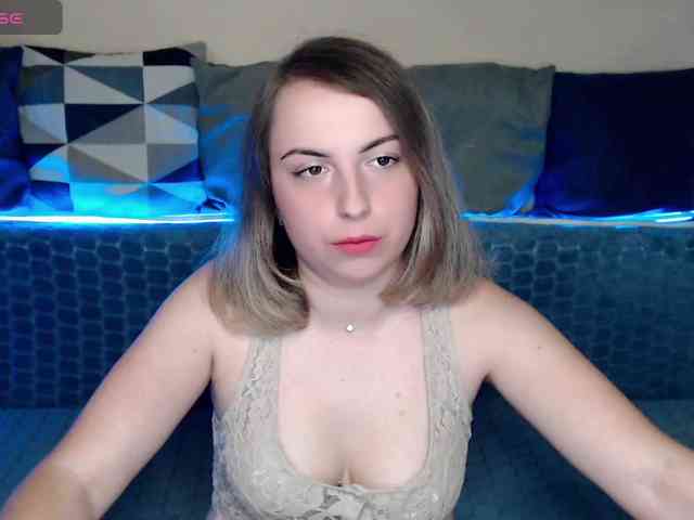 NelleVanile webcam