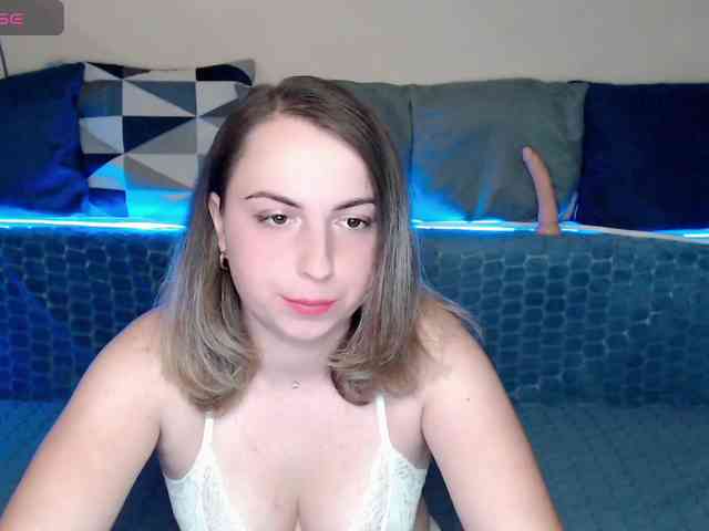 NelleVanile webcam