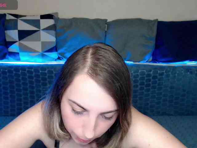 NelleVanile webcam