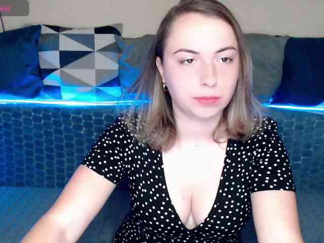 NelleVanile webcam