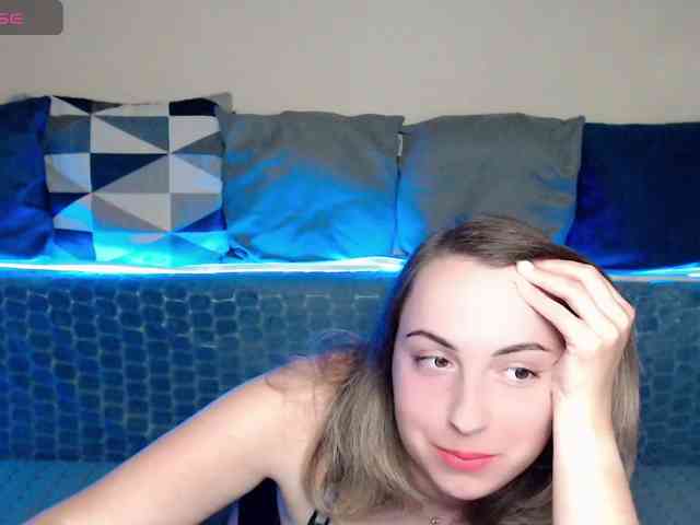 NelleVanile webcam