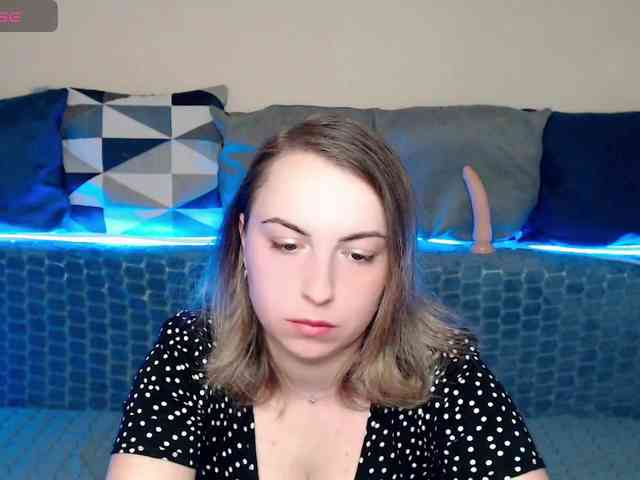 NelleVanile webcam