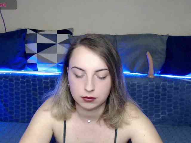 NelleVanile webcam