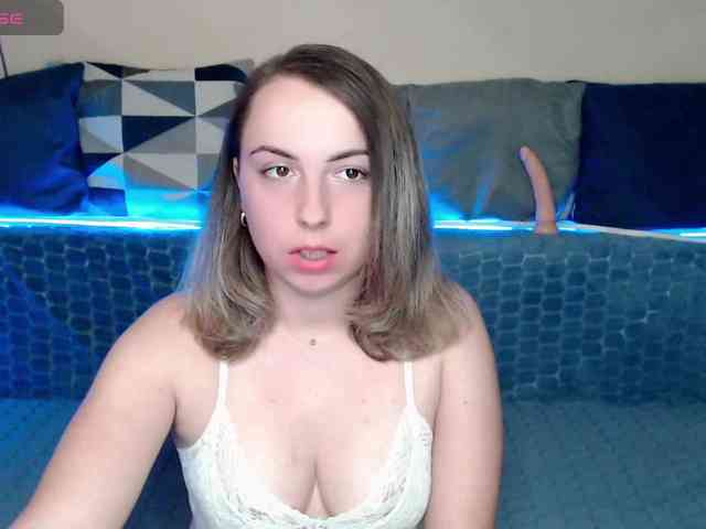 NelleVanile webcam
