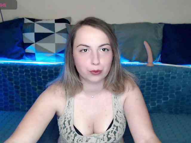 NelleVanile webcam