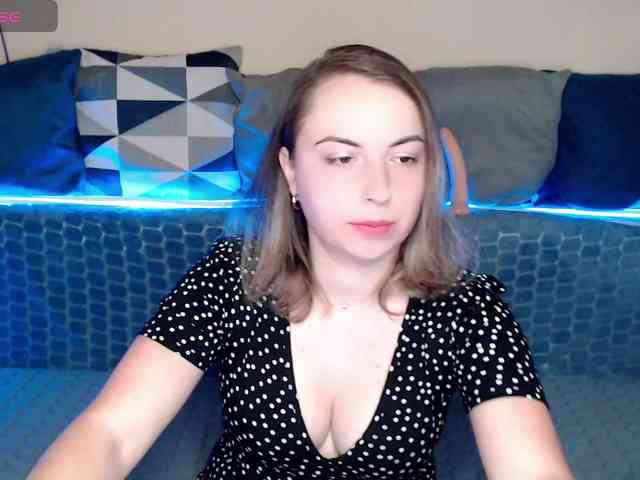 NelleVanile webcam
