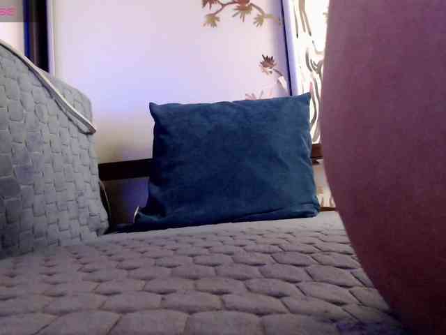 NelleVanile webcam