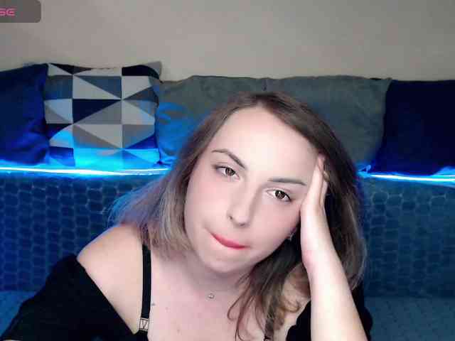NelleVanile webcam