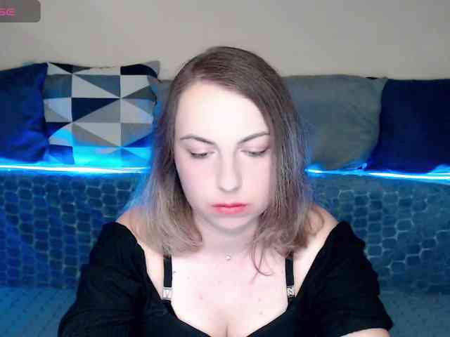 NelleVanile webcam