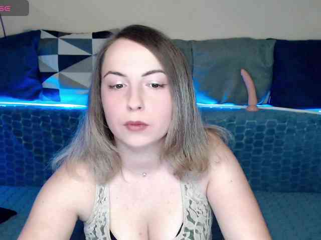 NelleVanile webcam