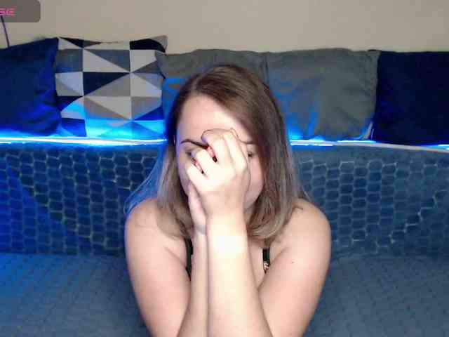 NelleVanile webcam