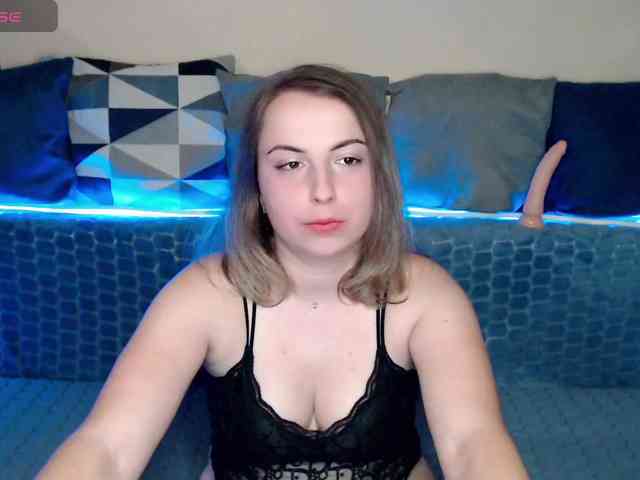 NelleVanile webcam