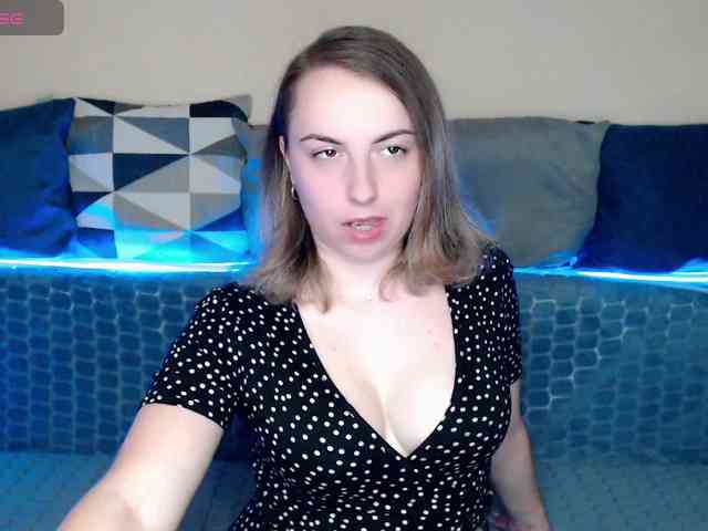 NelleVanile webcam