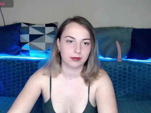 NelleVanile webcam