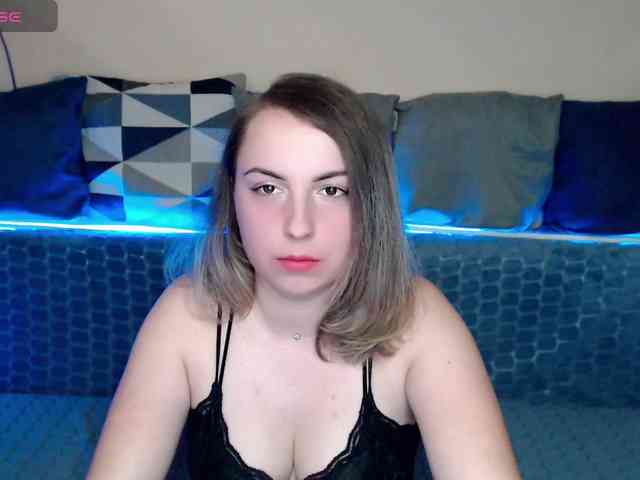 NelleVanile webcam