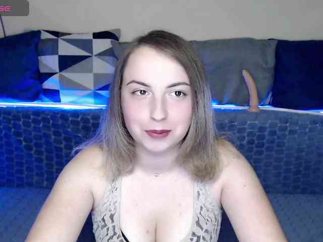 NelleVanile webcam
