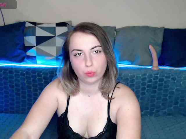 NelleVanile webcam