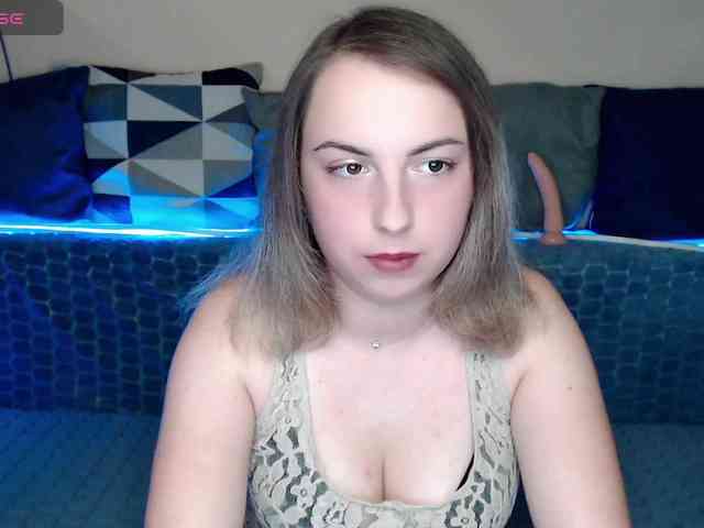 NelleVanile webcam