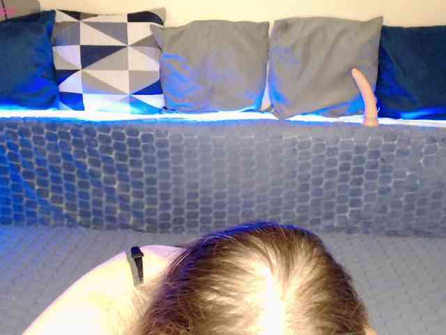 NelleVanile webcam