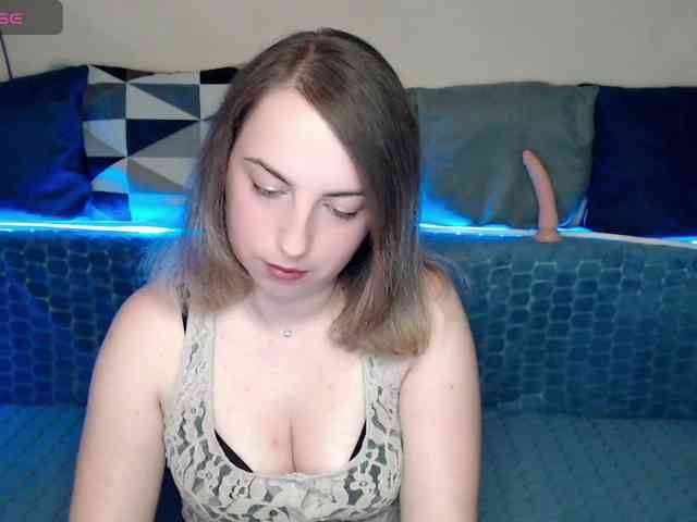 NelleVanile webcam