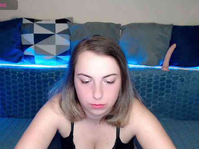 NelleVanile webcam