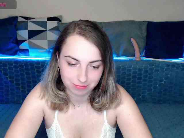 NelleVanile webcam