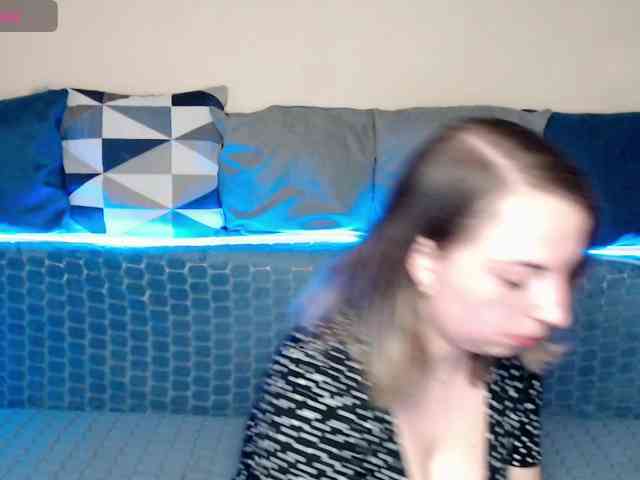 NelleVanile webcam