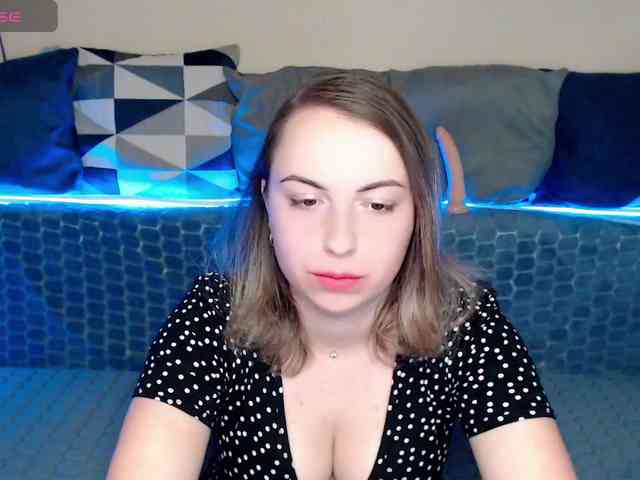 NelleVanile webcam