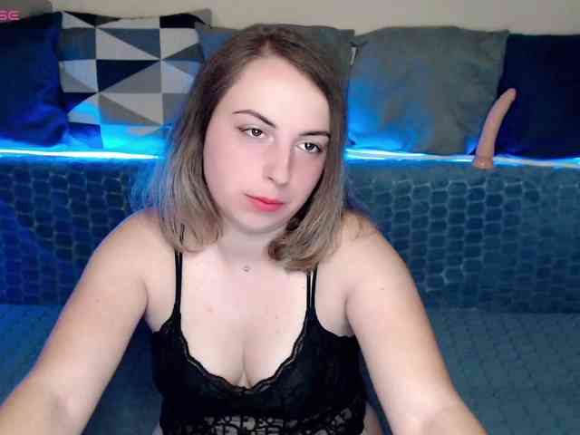 NelleVanile webcam