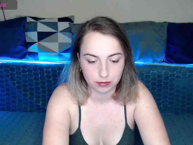 NelleVanile webcam