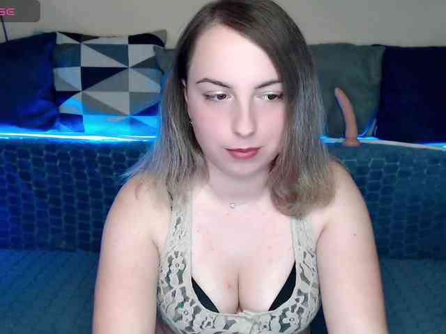 NelleVanile webcam