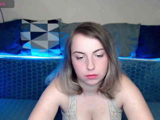 NelleVanile webcam