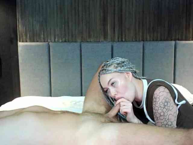 Hotcouplee23 webcam