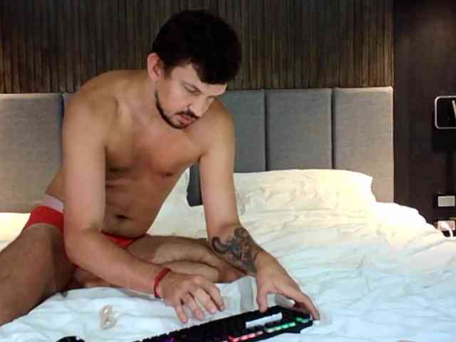 Hotcouplee23 webcam