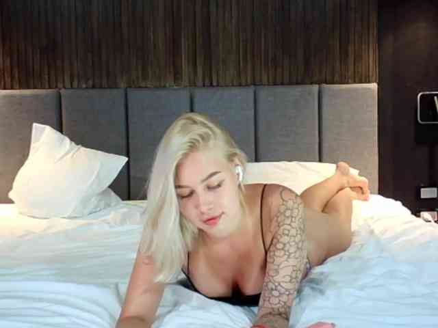 Hotcouplee23 webcam