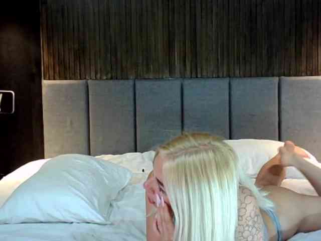 Hotcouplee23 webcam