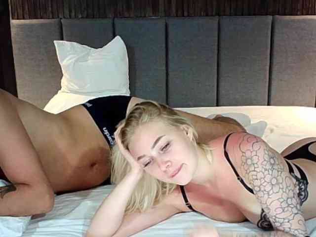Hotcouplee23 webcam