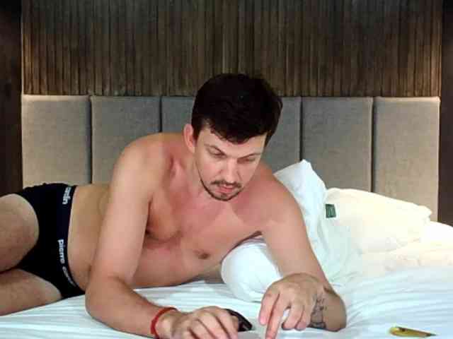 Hotcouplee23 webcam