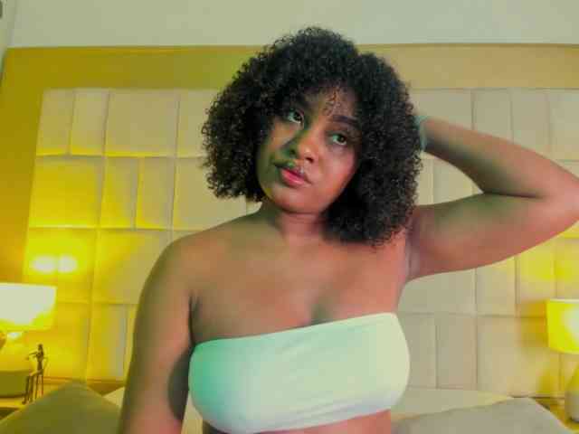 OhrianaGibson webcam