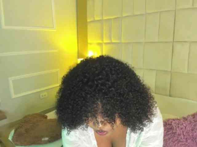 OhrianaGibson webcam