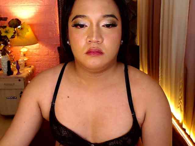 UrGoddessEkang Live Webcam on BongaCams