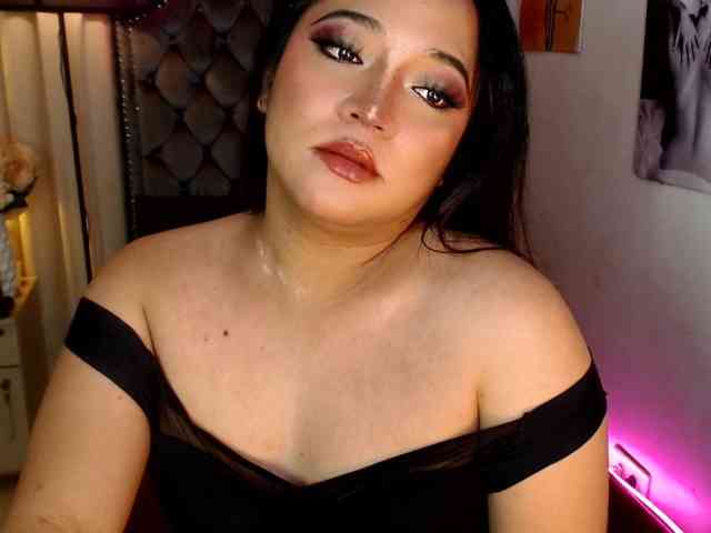 UrGoddessEkang Live Webcam on BongaCams