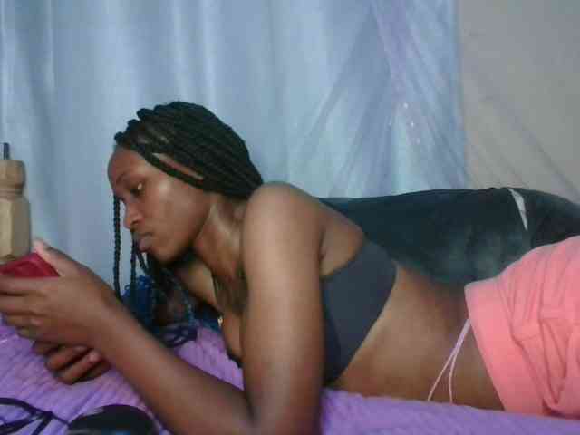 cute-tasha webcam