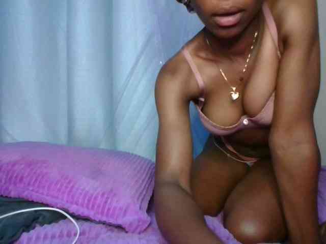cute-tasha webcam