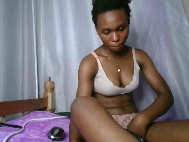 cute-tasha webcam