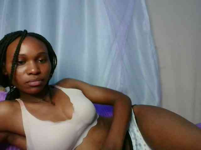 cute-tasha webcam